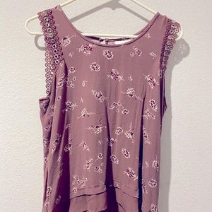 Lilac floral sleeves blouse with split-back
